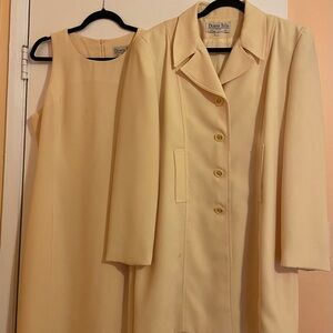 Donna Tella Canary Cream Women's Coat Dress Suit size 14